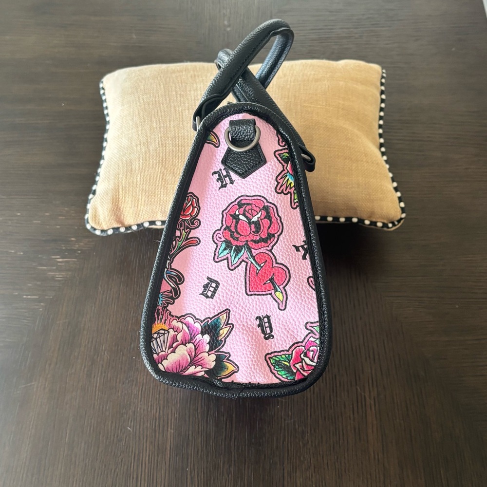Ed Hardy Pink Skull Tattoo Satchel Bag NWT Roses Y2K Crossbody Purse - Picture 5 of 9